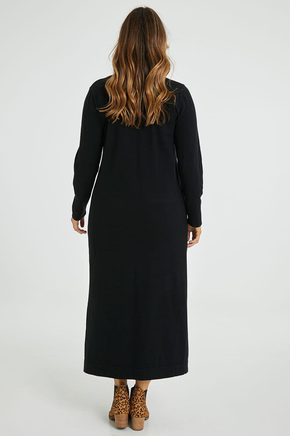 The Comfort True Knit Dress – Black