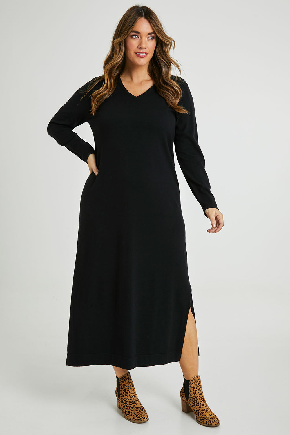 The Comfort True Knit Dress – Black