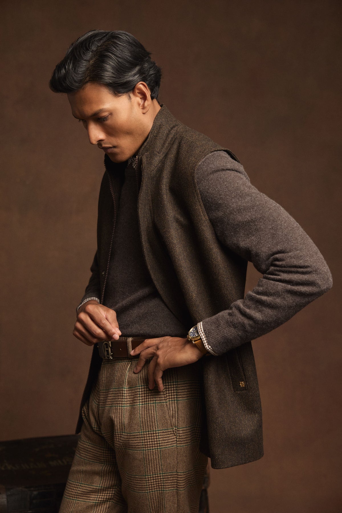 Men's Country Classic Tweed Gilet (Chocolate Herringbone)