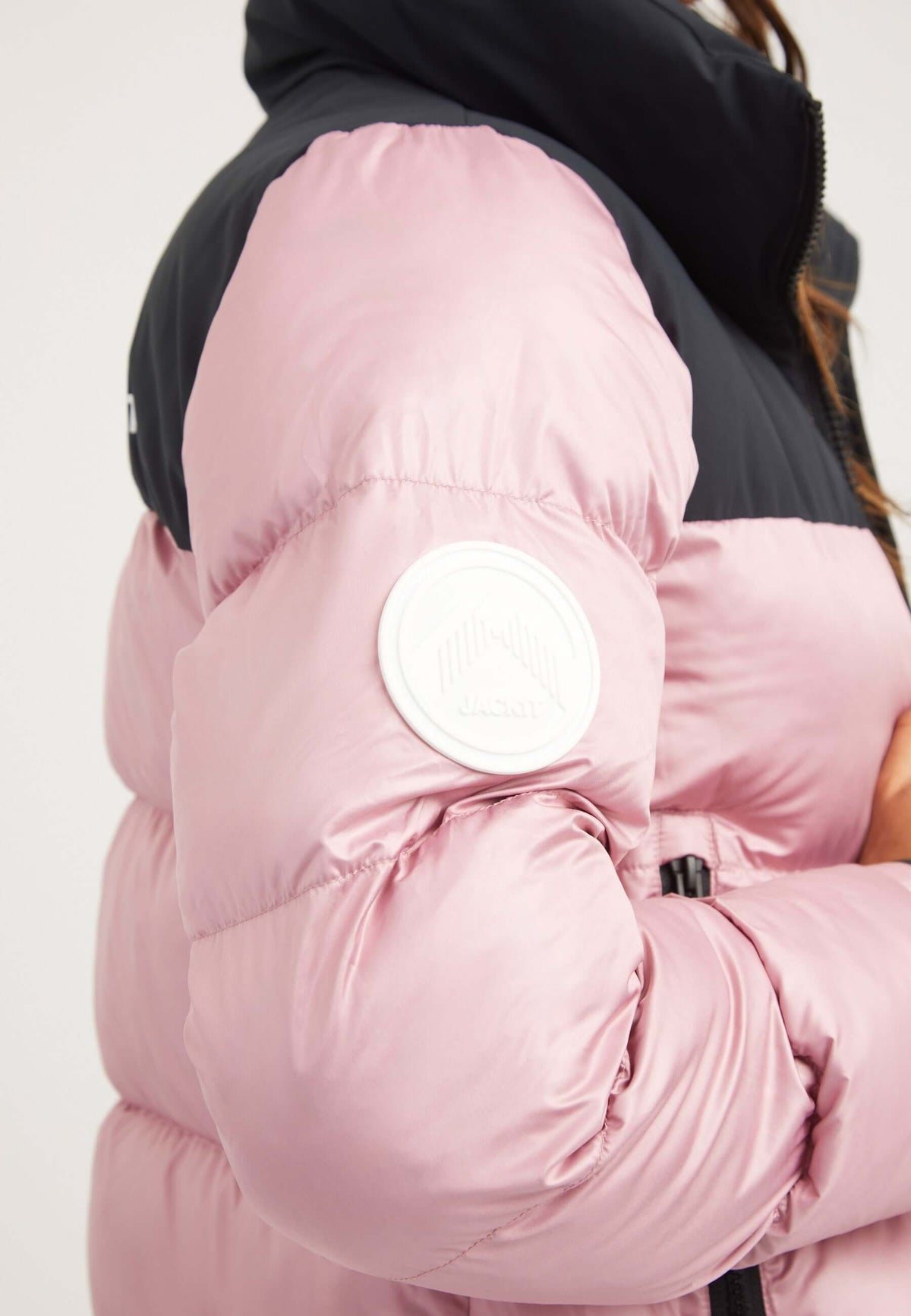 Diamond Funnel Jacket Powder Pink Black