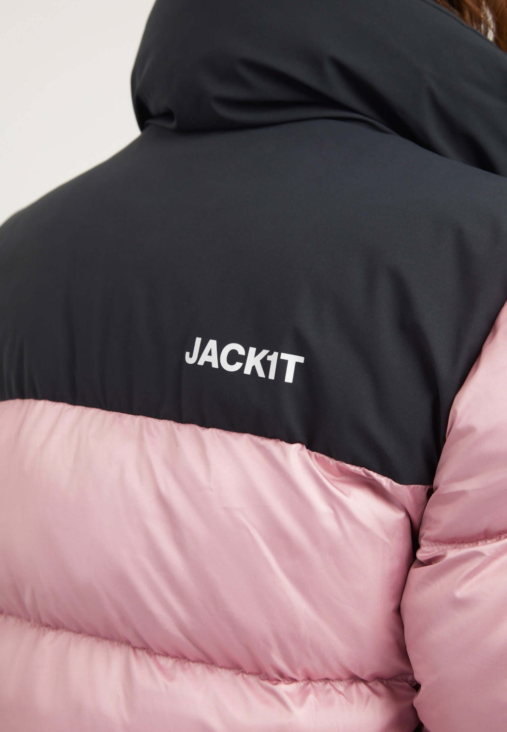 Diamond Funnel Jacket Powder Pink Black
