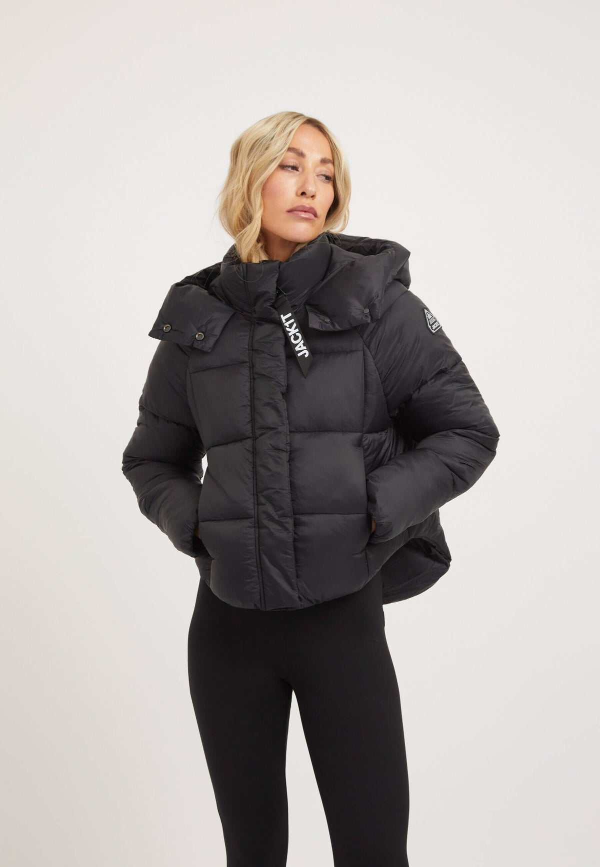 Cloud Crop Jacket Black