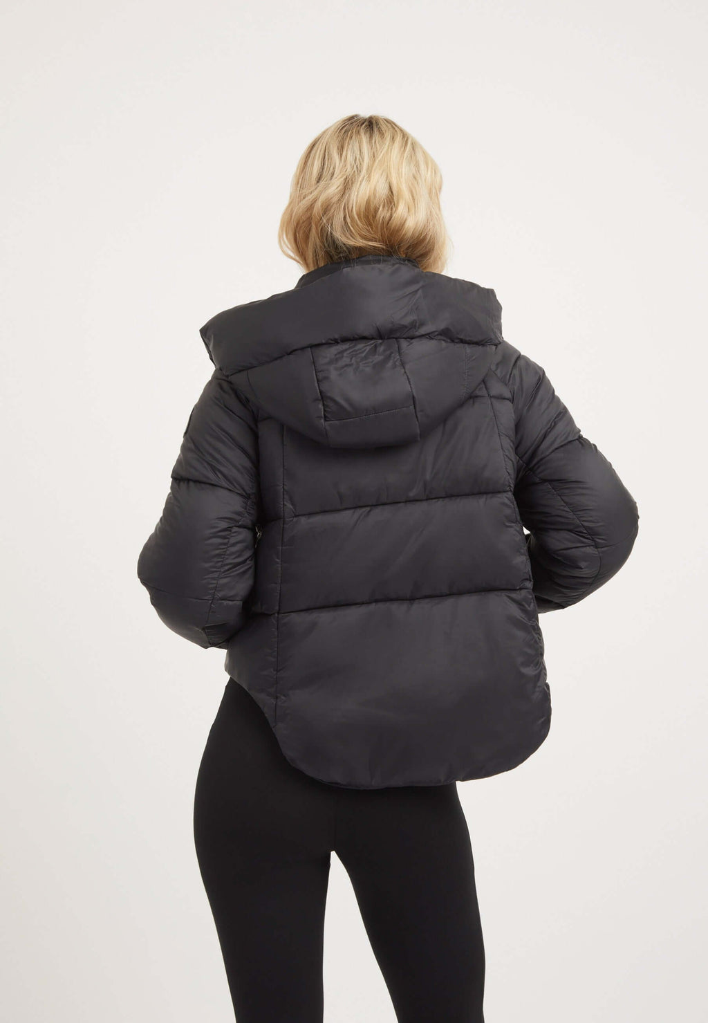 Cloud Crop Jacket Black