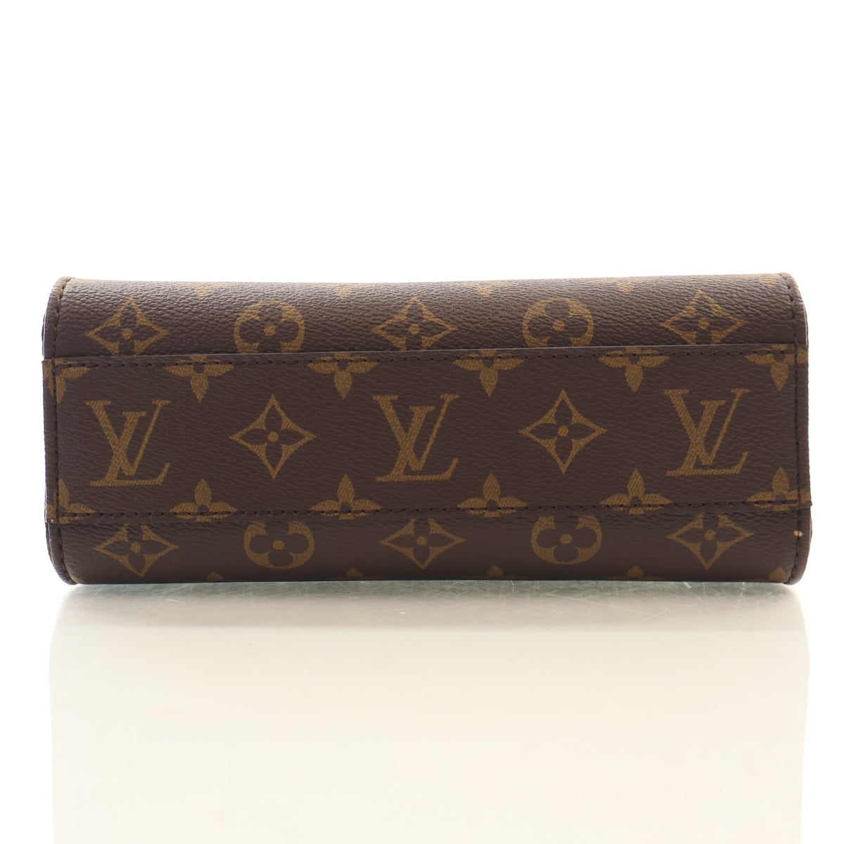 Louis Vuitton Monogram Petit Sac Plat