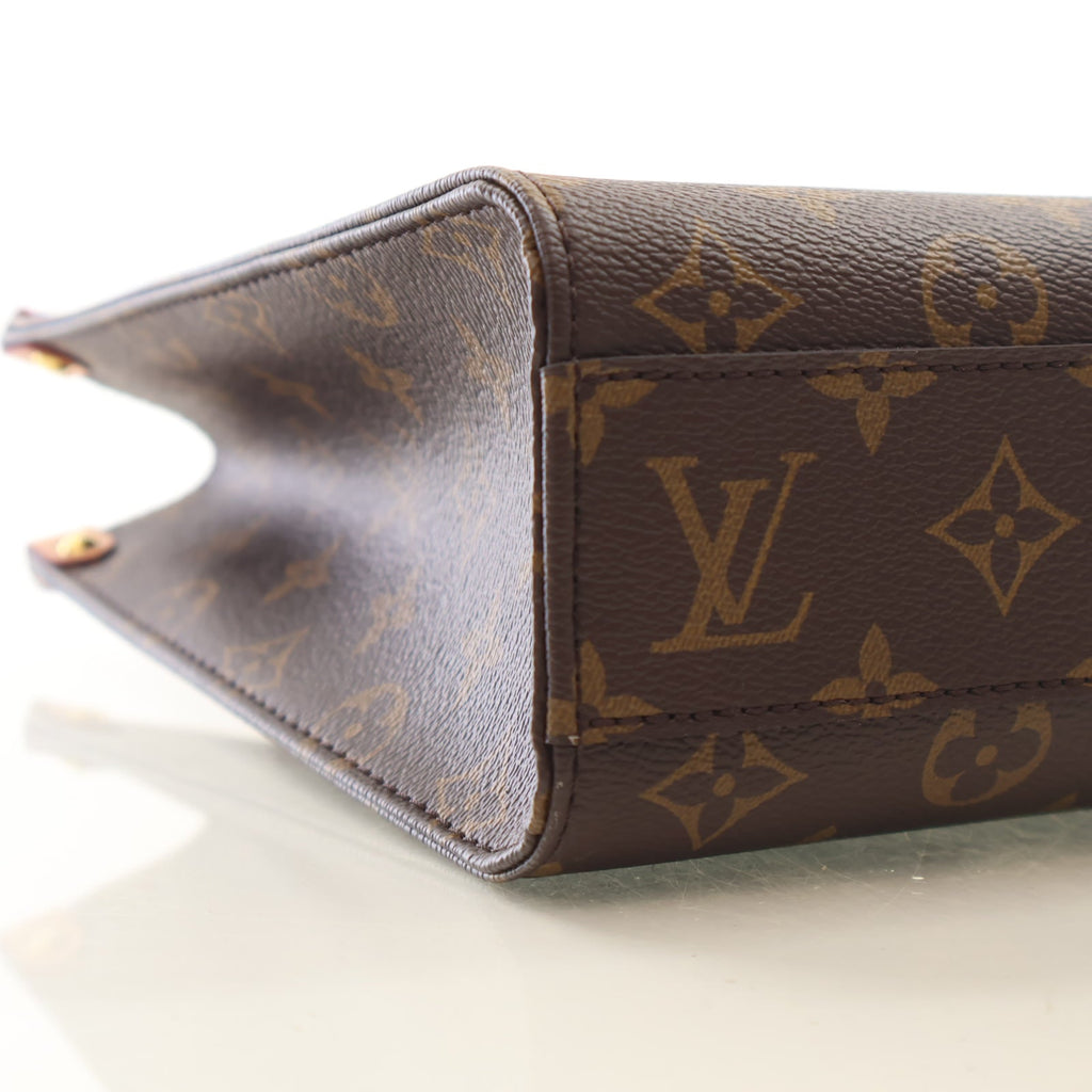 Louis Vuitton Monogram Petit Sac Plat